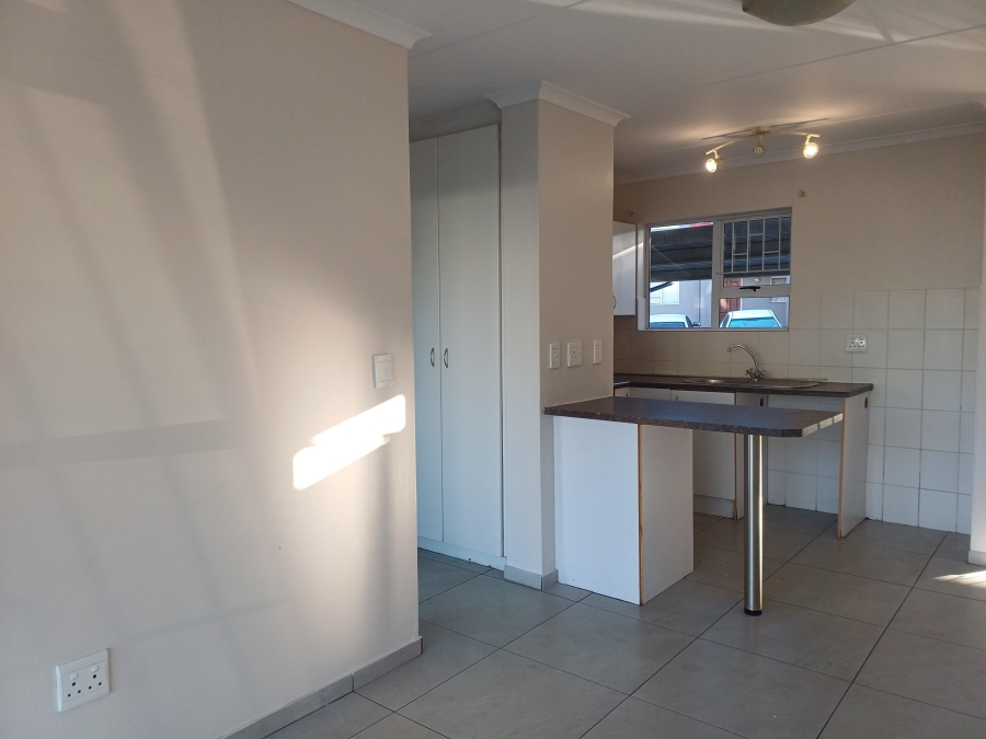 To Let 1 Bedroom Property for Rent in Sanlamhof Western Cape
